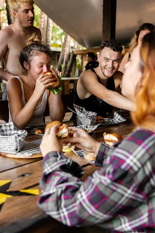 Why Not Backpackers Hostel Cairns