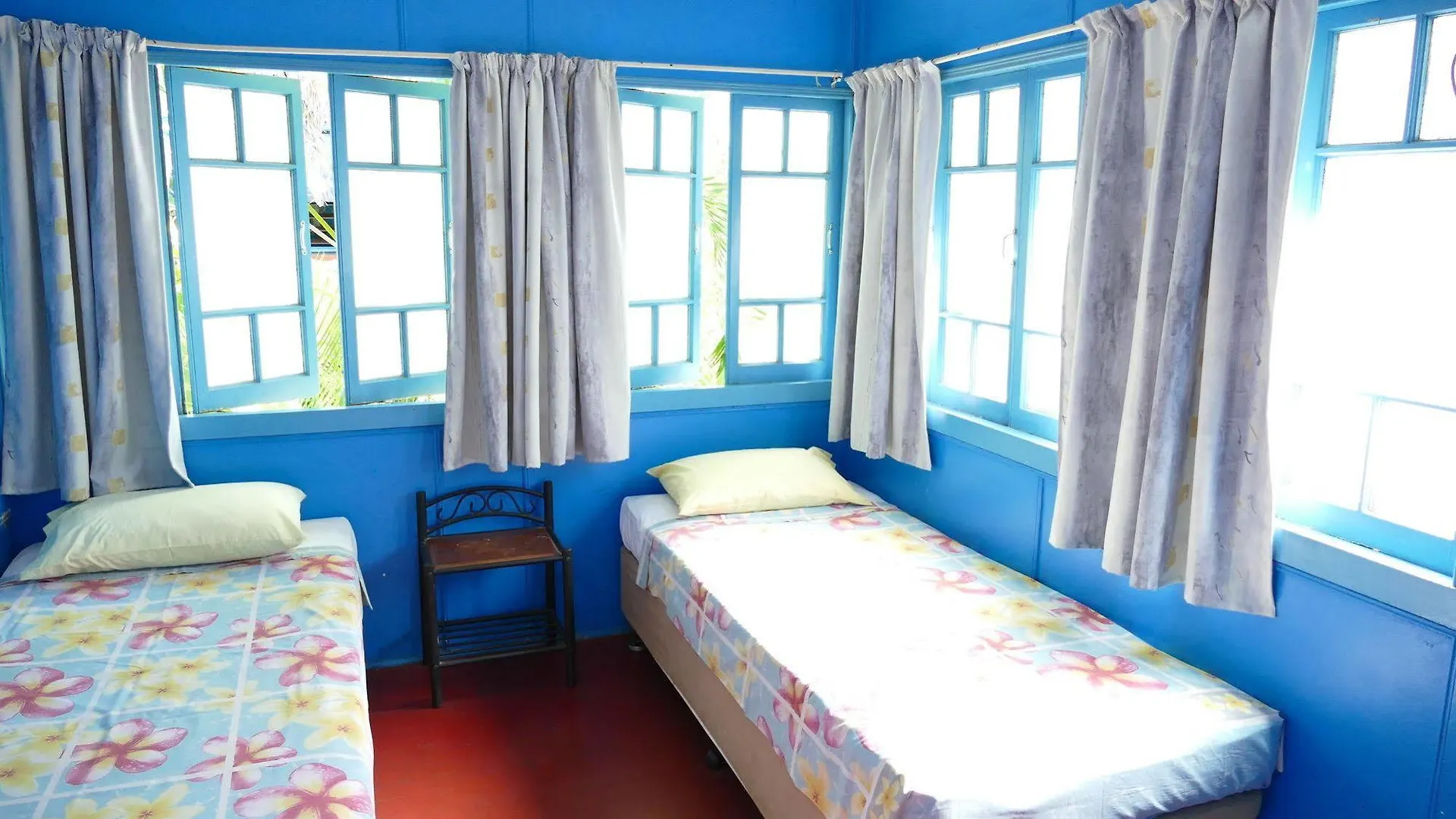 Why Not Backpackers Hostel Cairns Australia